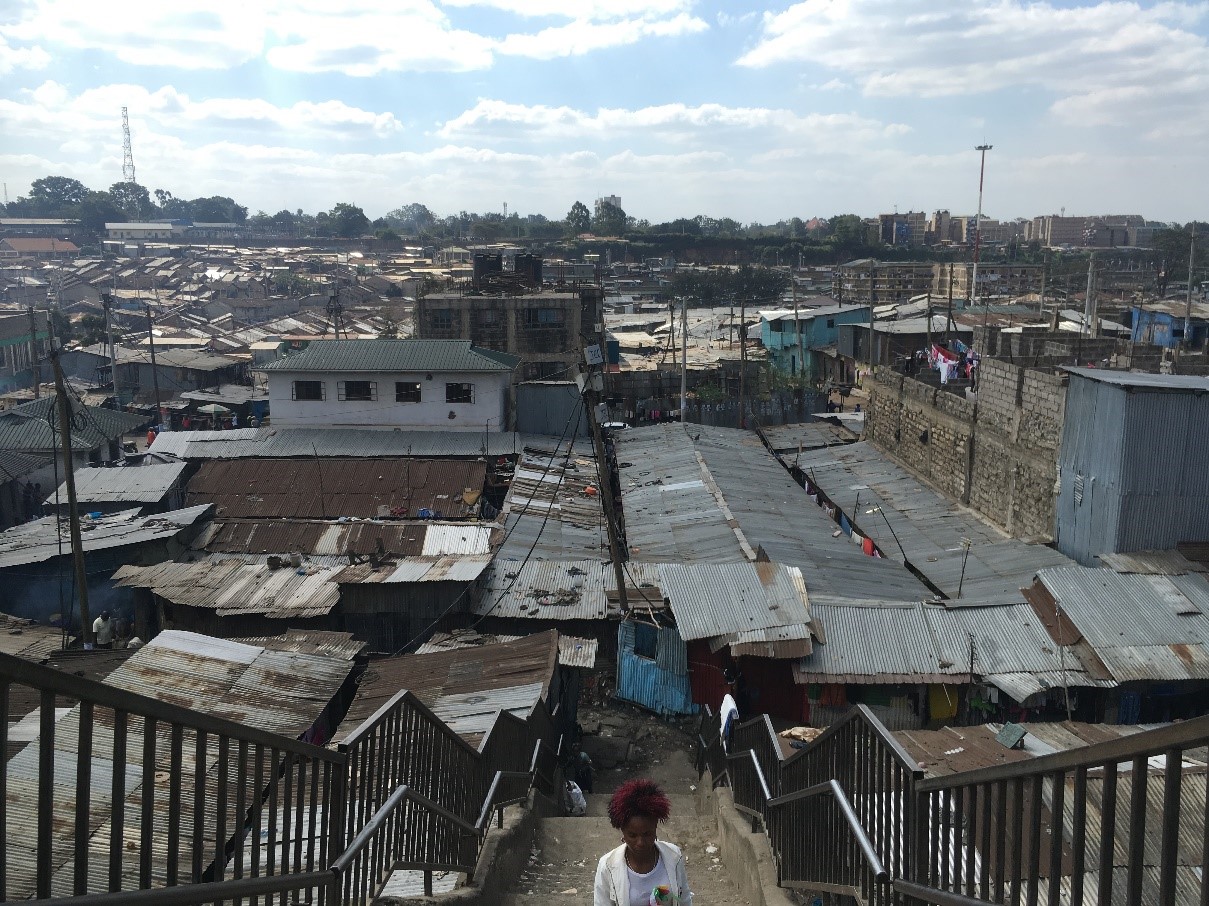 Política en los slums de Kenia: entre la mejora y la supresión